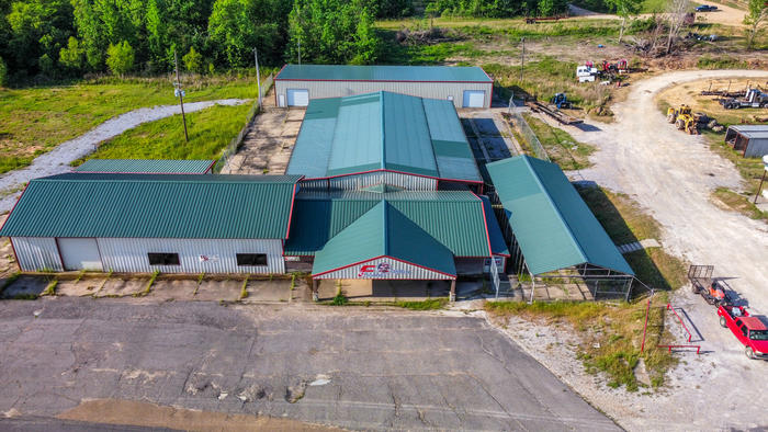 Photo of 12893 HWY 84 w Bldg #1 Trout LA 71371