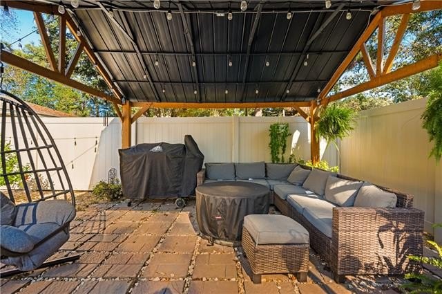 Listing photo 11